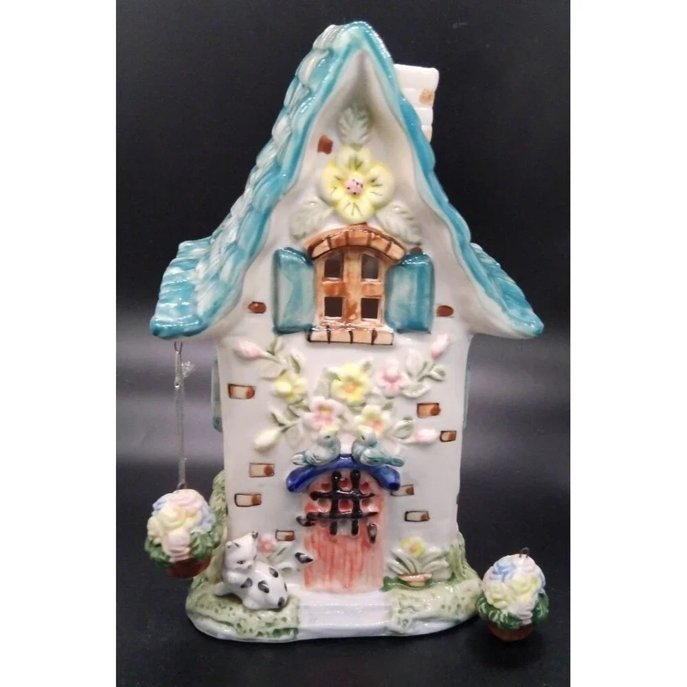 Happy  Cottage/House/Bird Flowers Lighted Lamp Lantern Floral